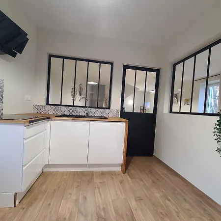 Maison En Bord De Saone. *