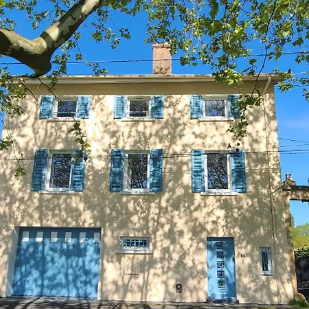 Holiday home Maison En Bord De Saone.